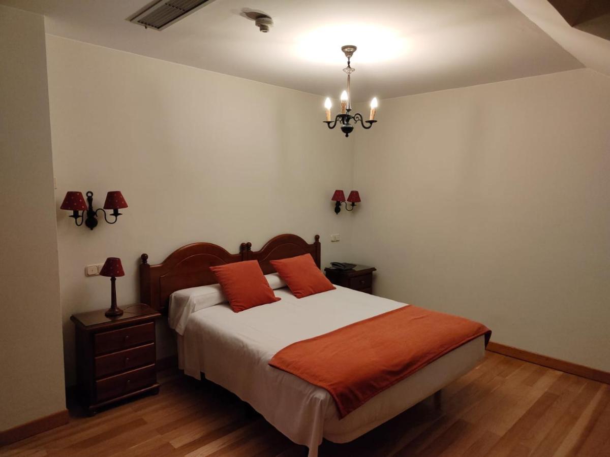 La Posada De Pradorey Ventosilla Buitenkant foto
